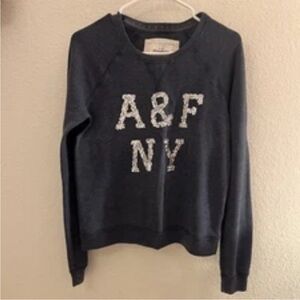 Abercrombie & Fitch Women's Blue and Navy Sweatshirt